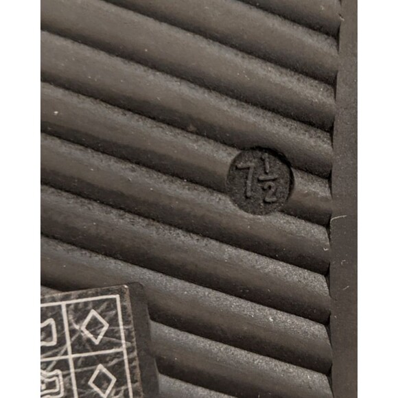 Women's JASON WU Marzan Luxe Black Leather Gold Buckles Slides Sandals 7.5 - Picture 11 of 11